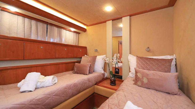 Twin Cabin (x 2) image 1