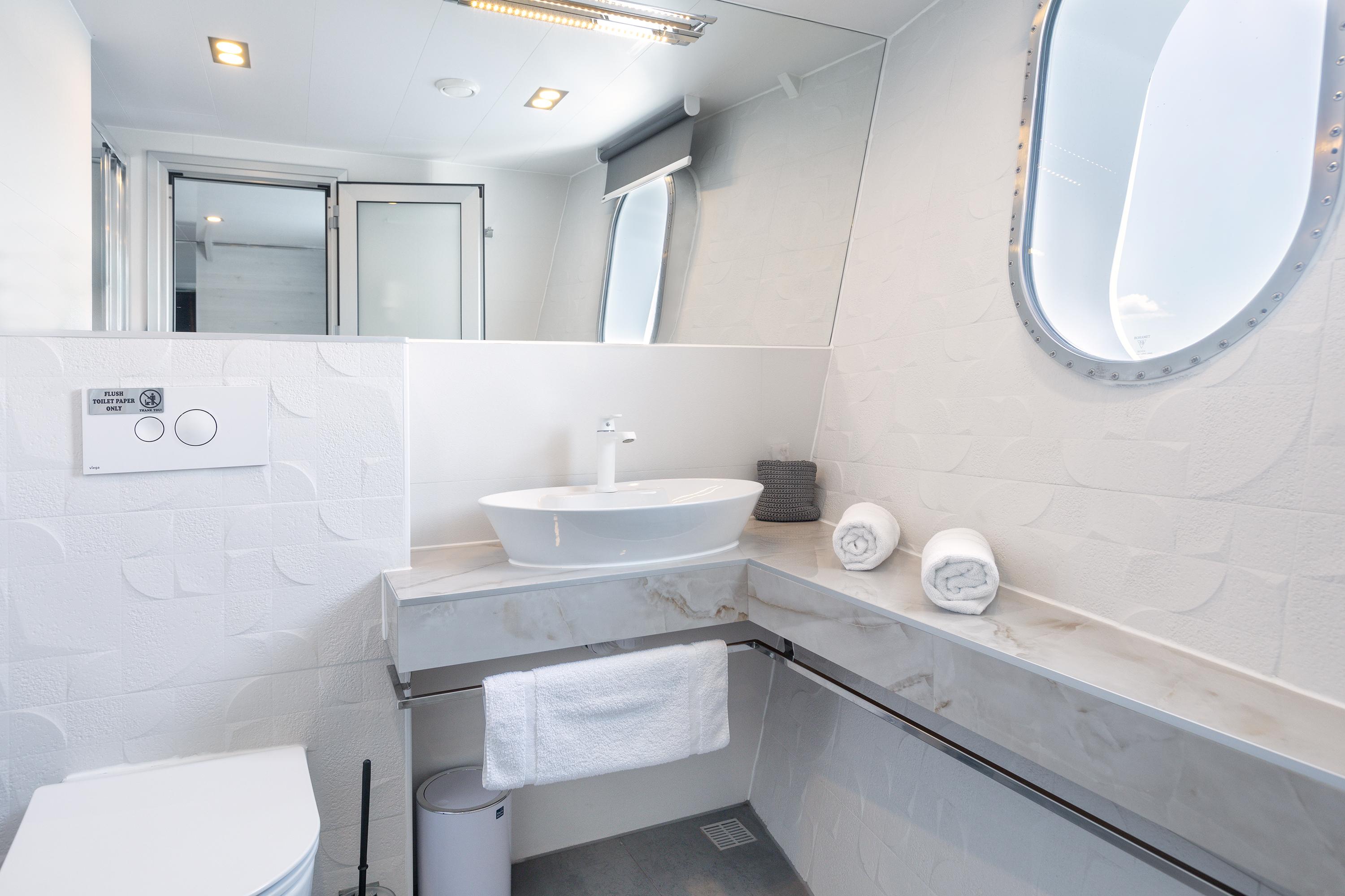 Triple Cabin (x2) image 6