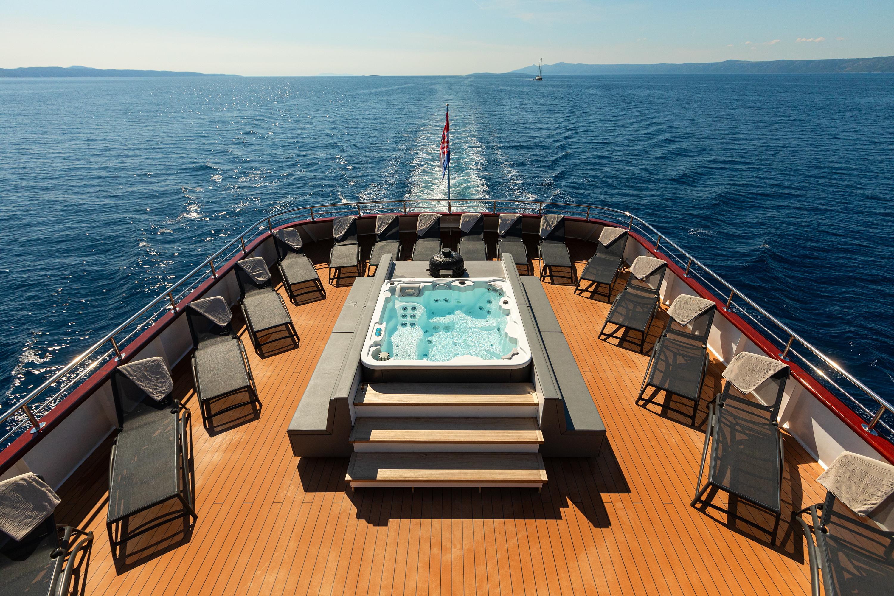 Amenities & Features image 10