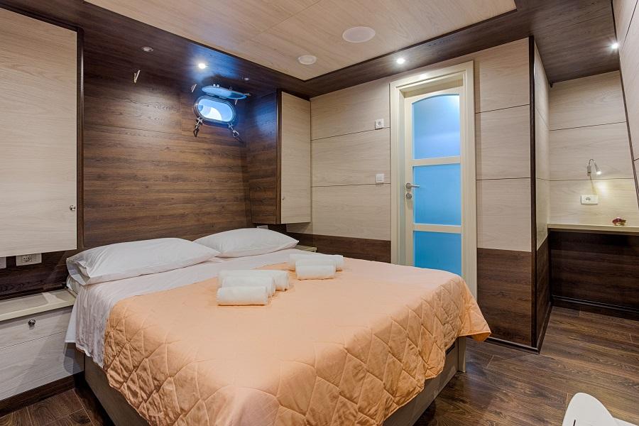 Double Cabin (x8) image 3