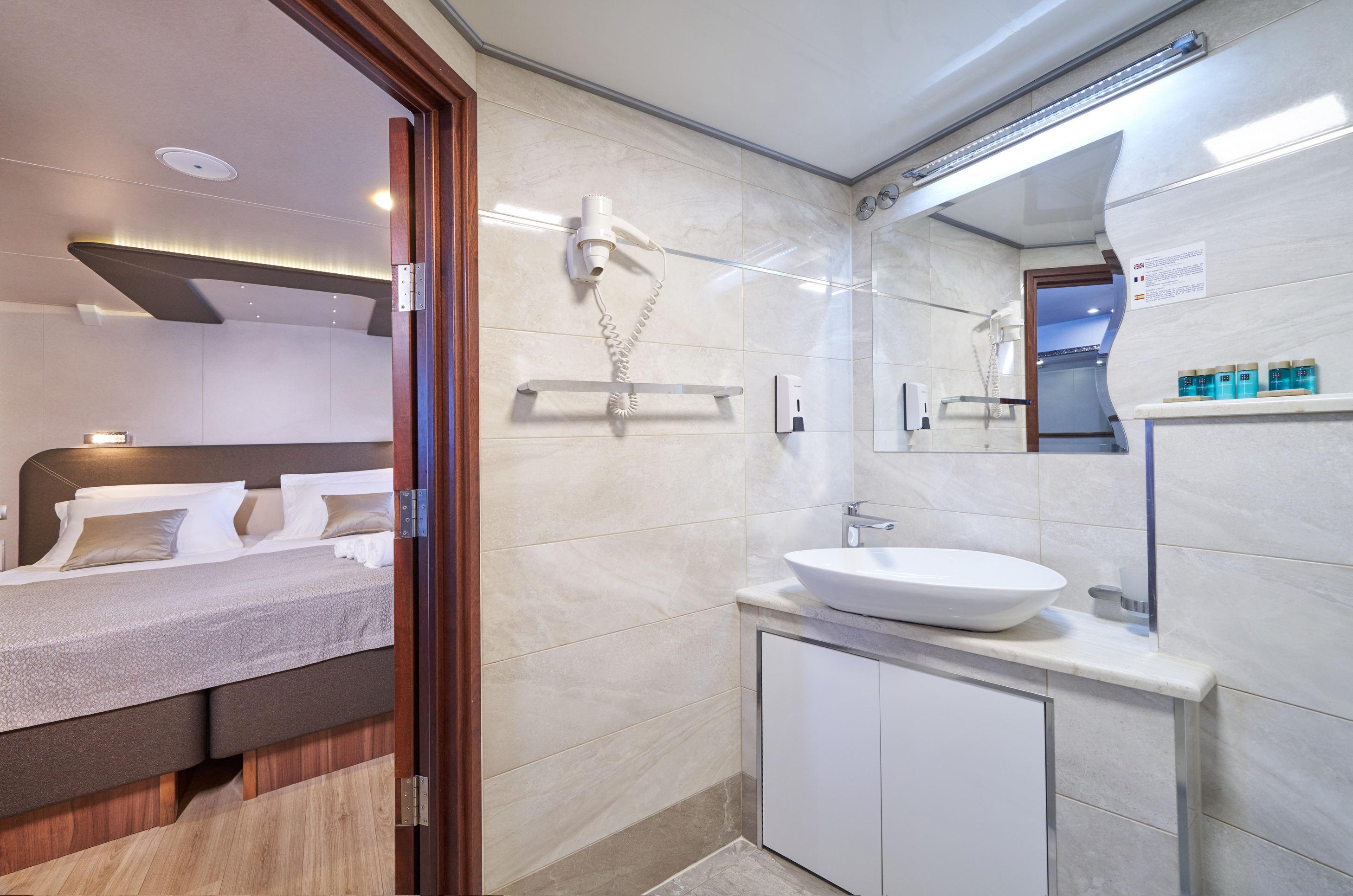 Double Cabin (x10) image 3