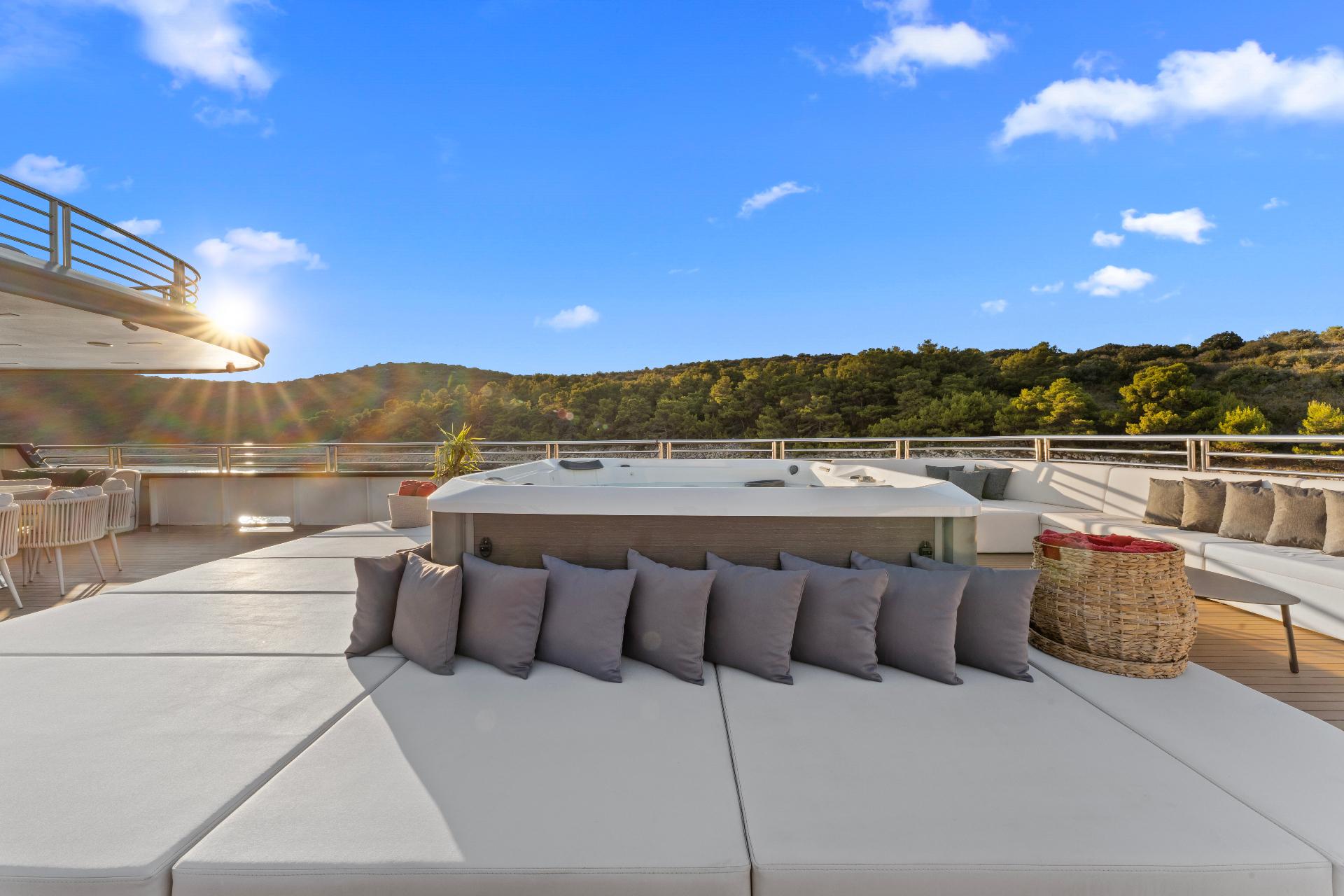 Amenities & Features image 4