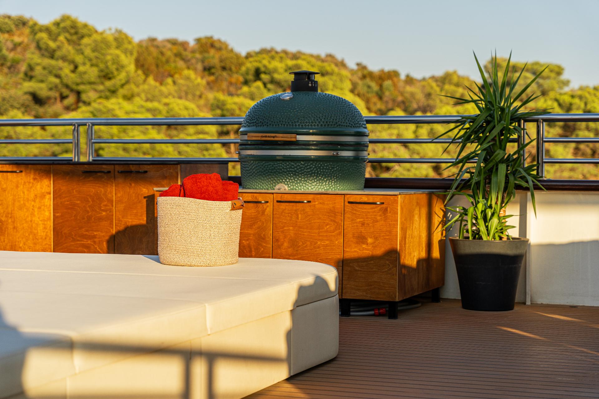 Amenities & Features image 2