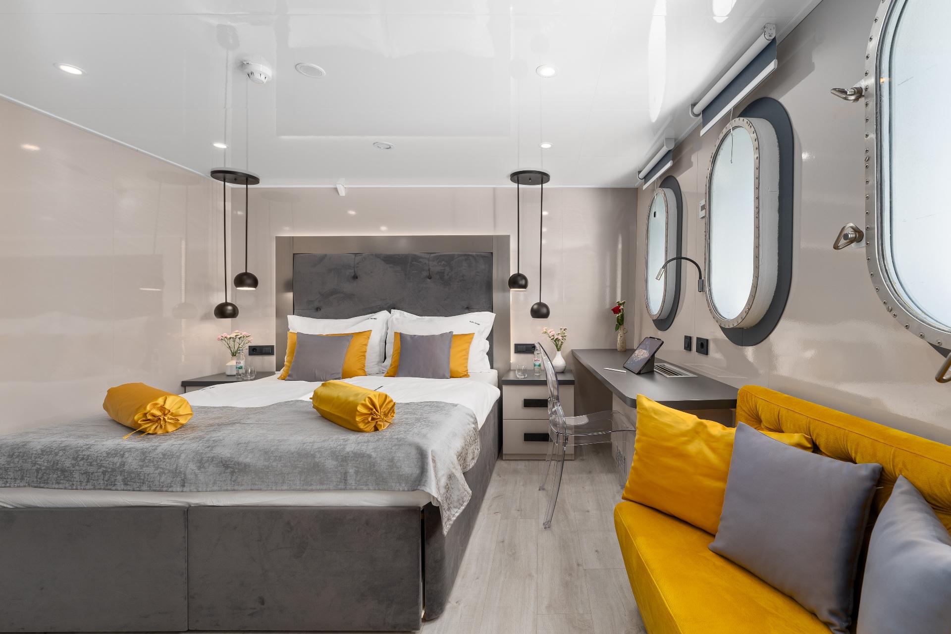 Double Cabin (x10) image 3