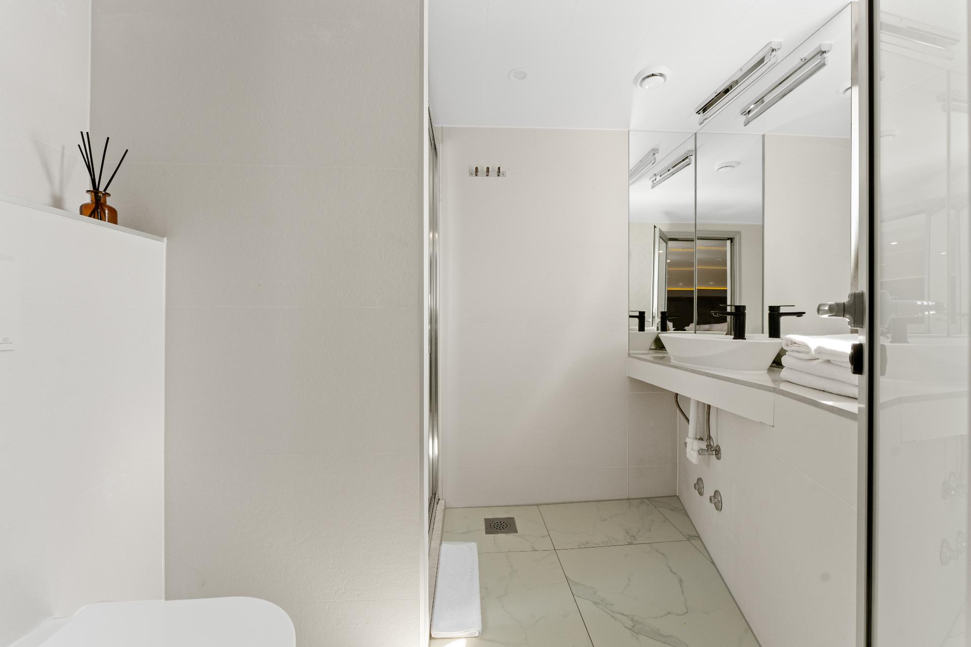 Double Cabin (x10) image 10