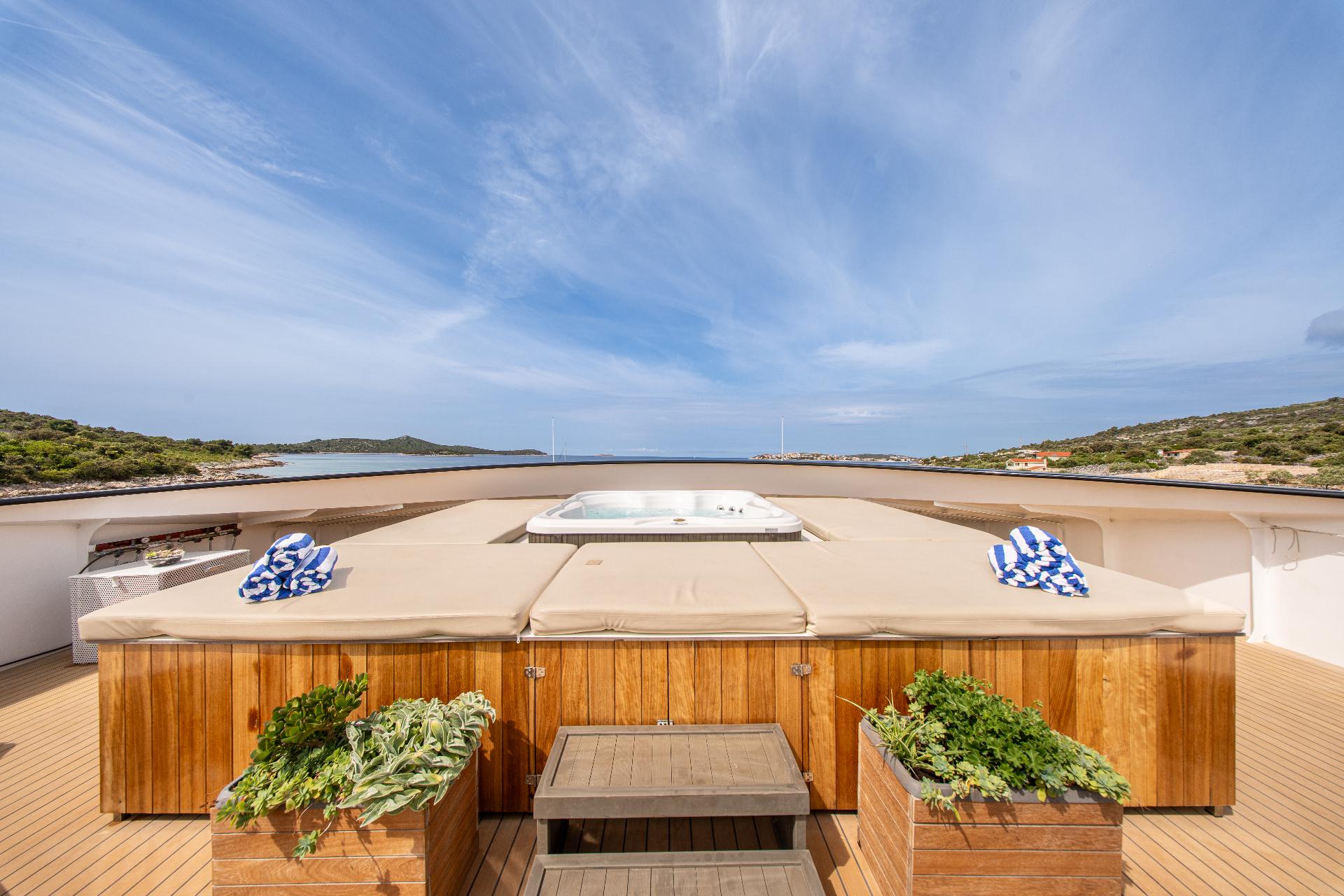 Amenities & Features image 6