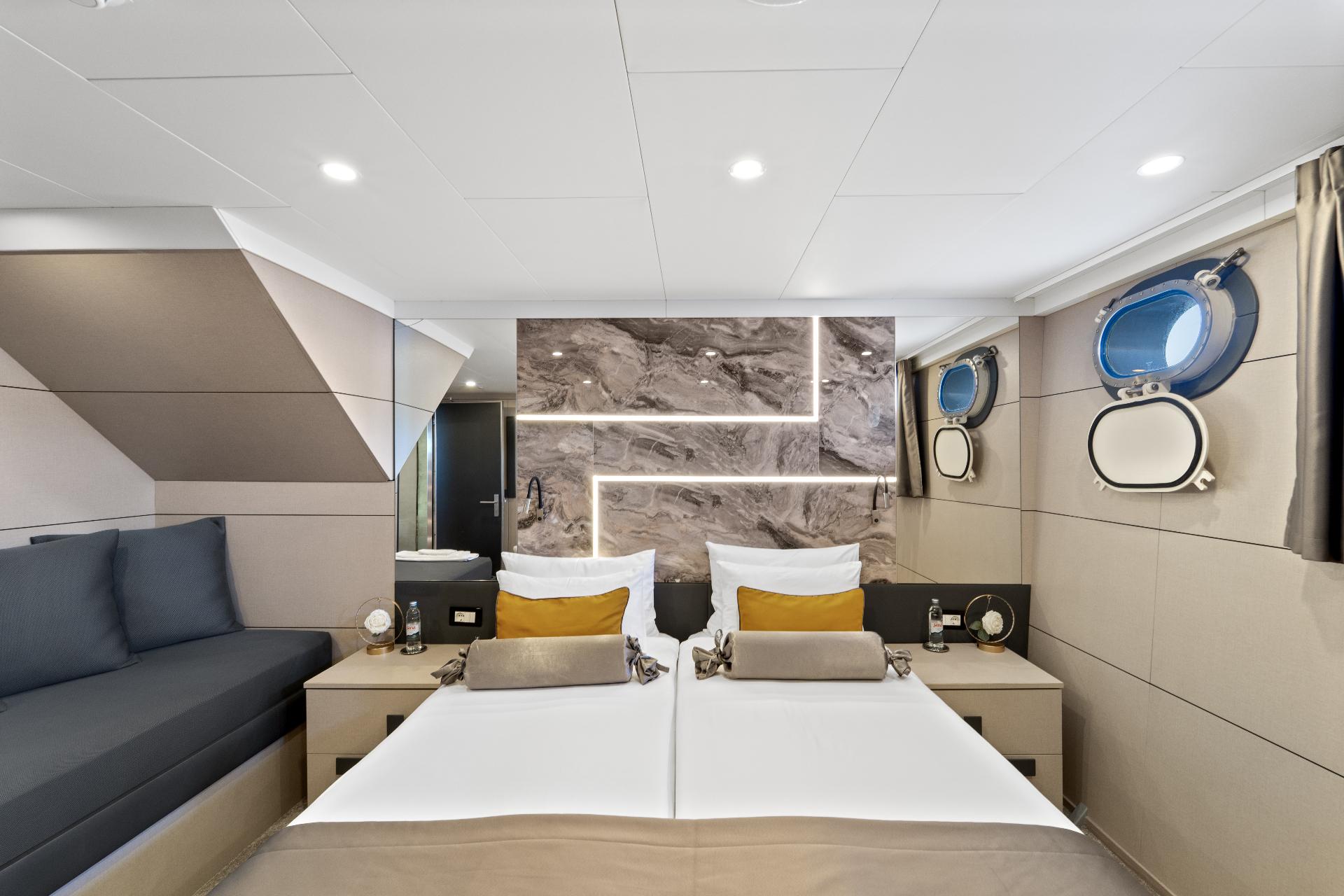 Triple Cabin (x3) image 1