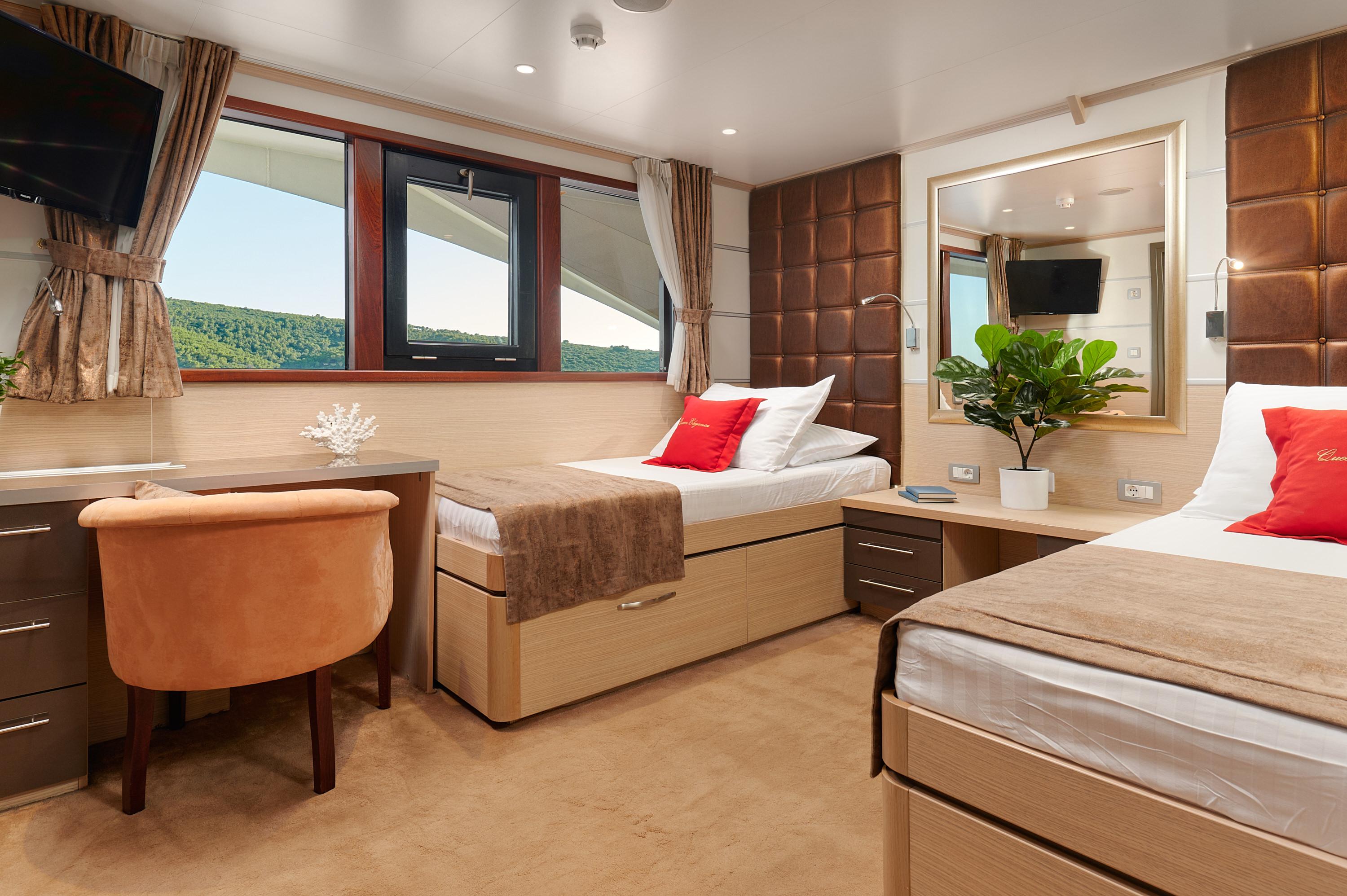 Convertible Cabin + Twin Cabin (x10 + x1) image 2