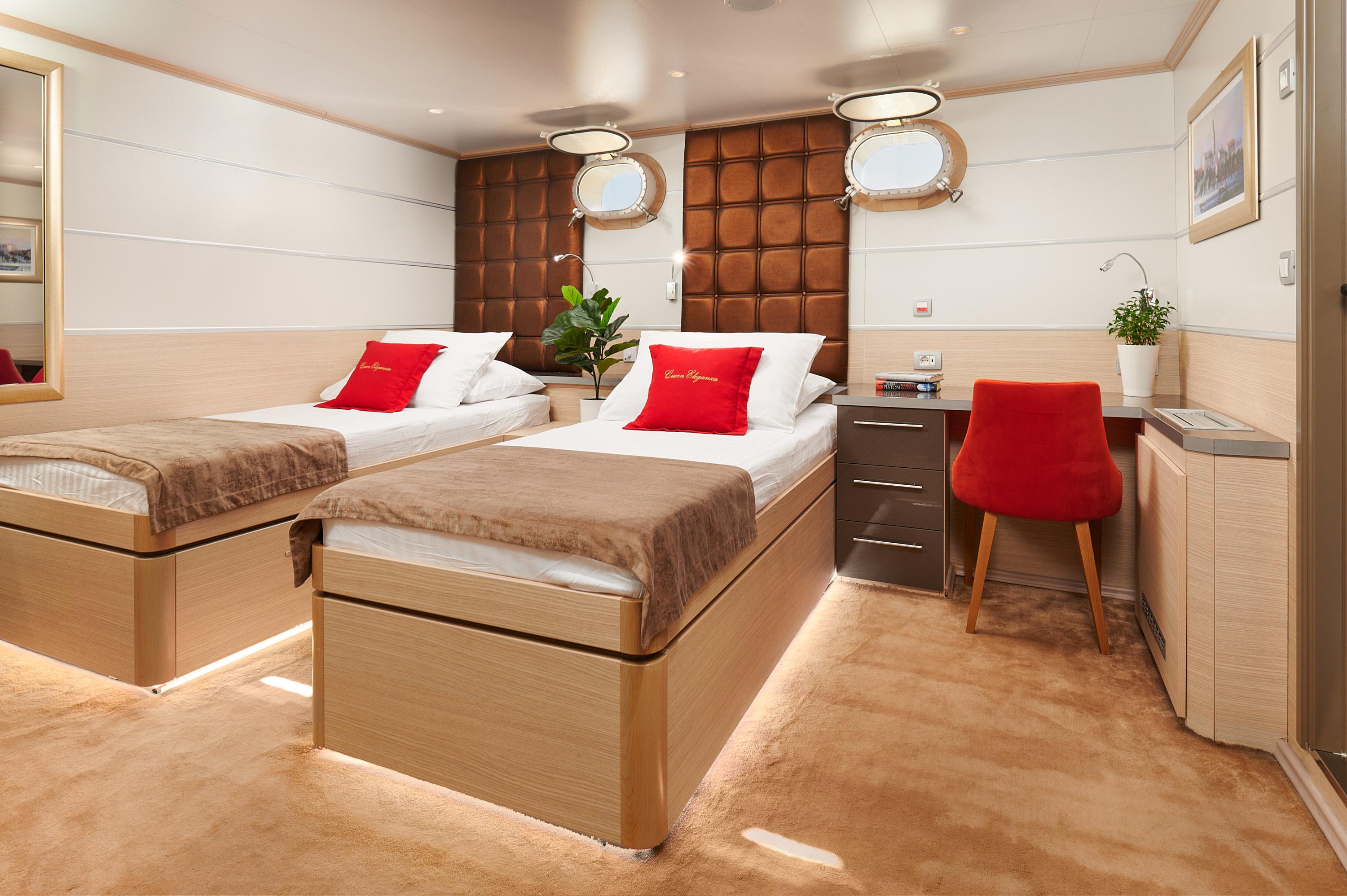 Convertible Cabin + Twin Cabin (x10 + x1) image 5