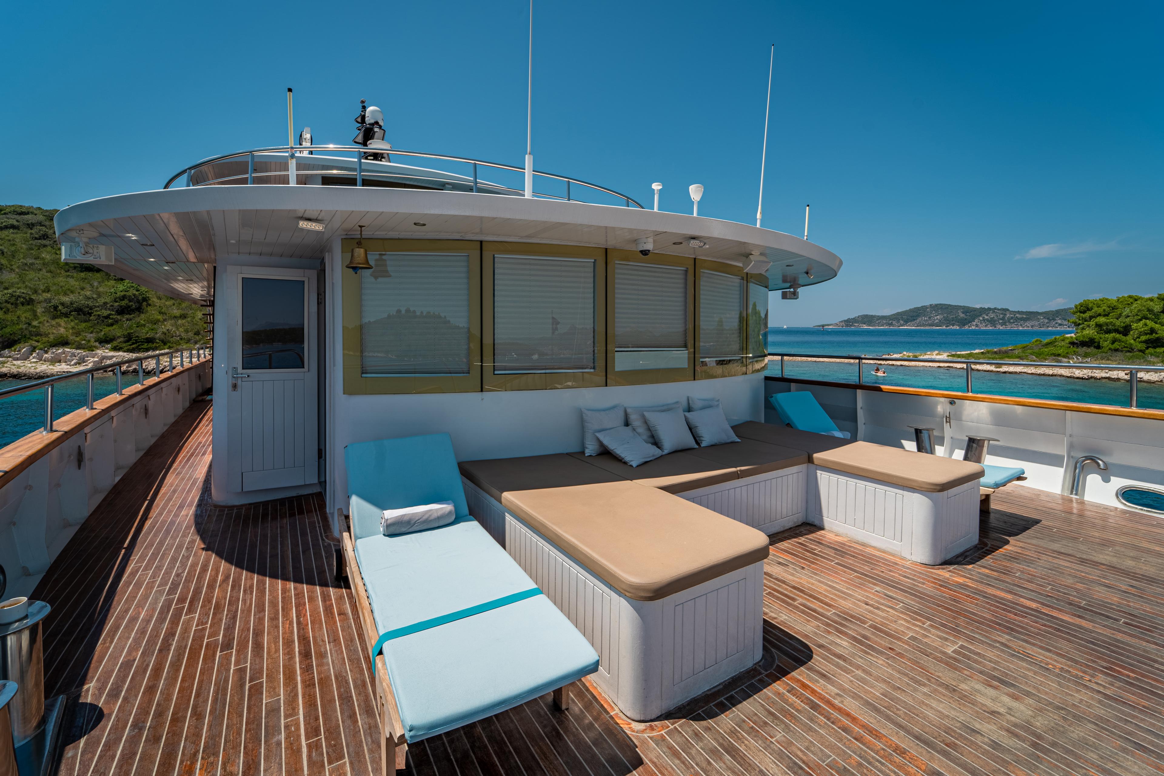Amenities & Features image 3