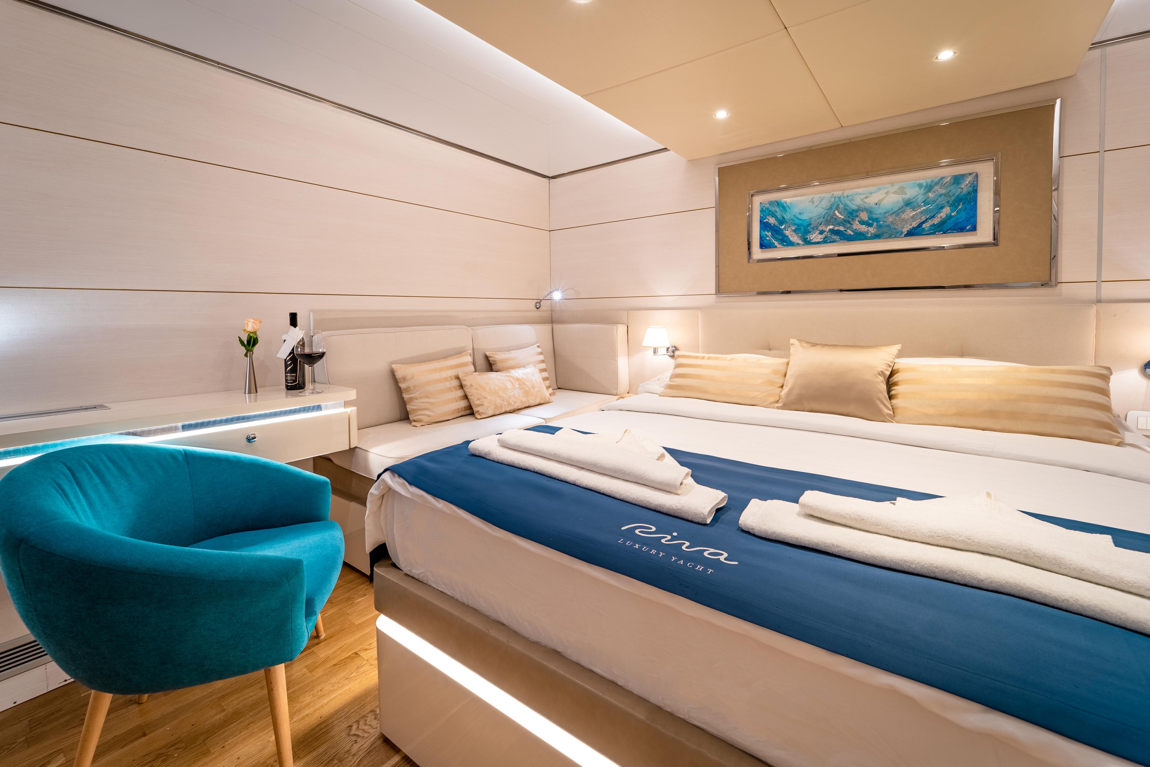 Double Cabin (x12) image 5