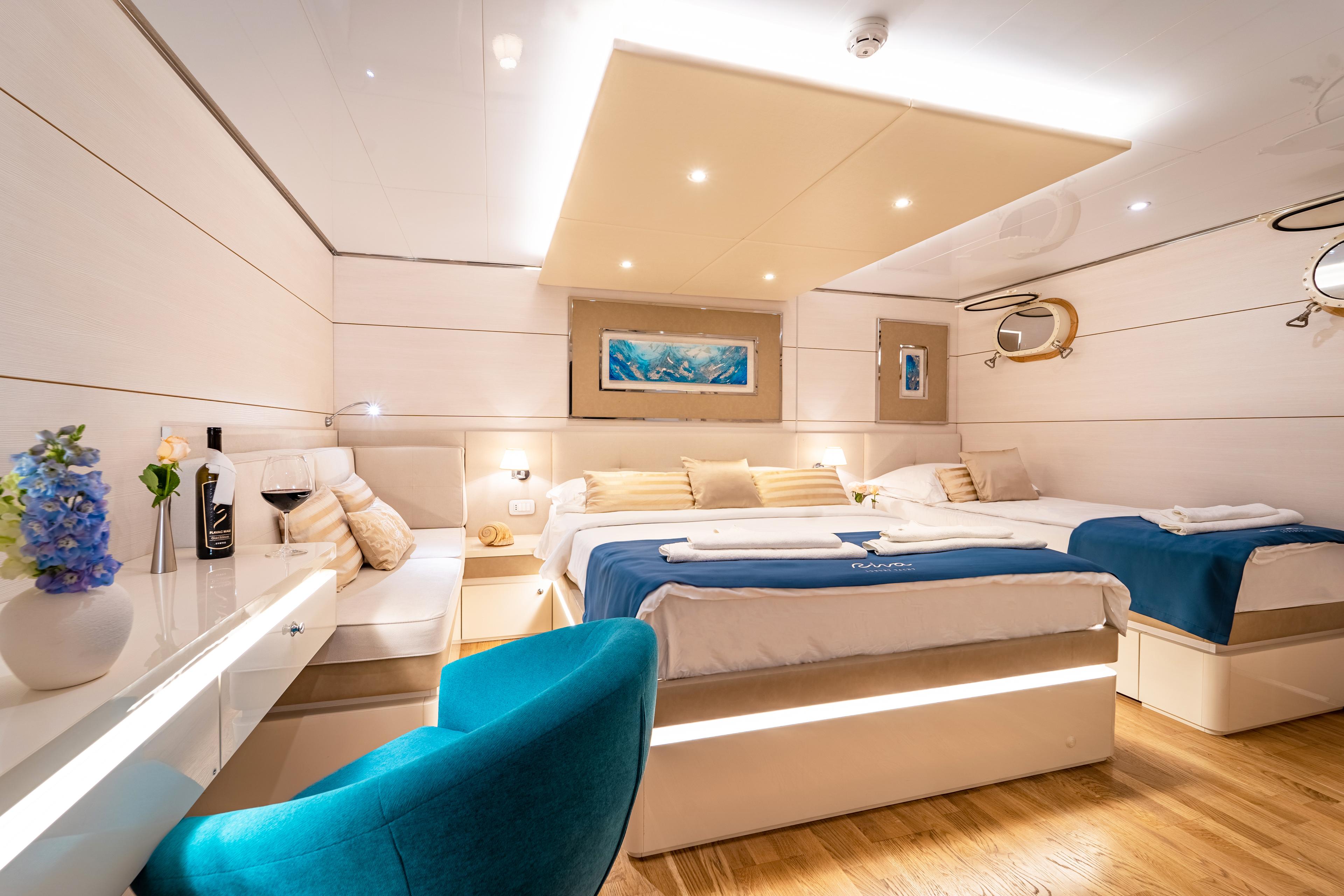 Triple Cabin (x2) image 1