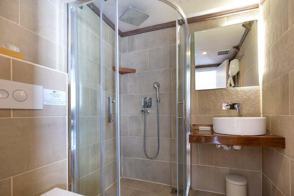 Double Cabin (x2) image 2