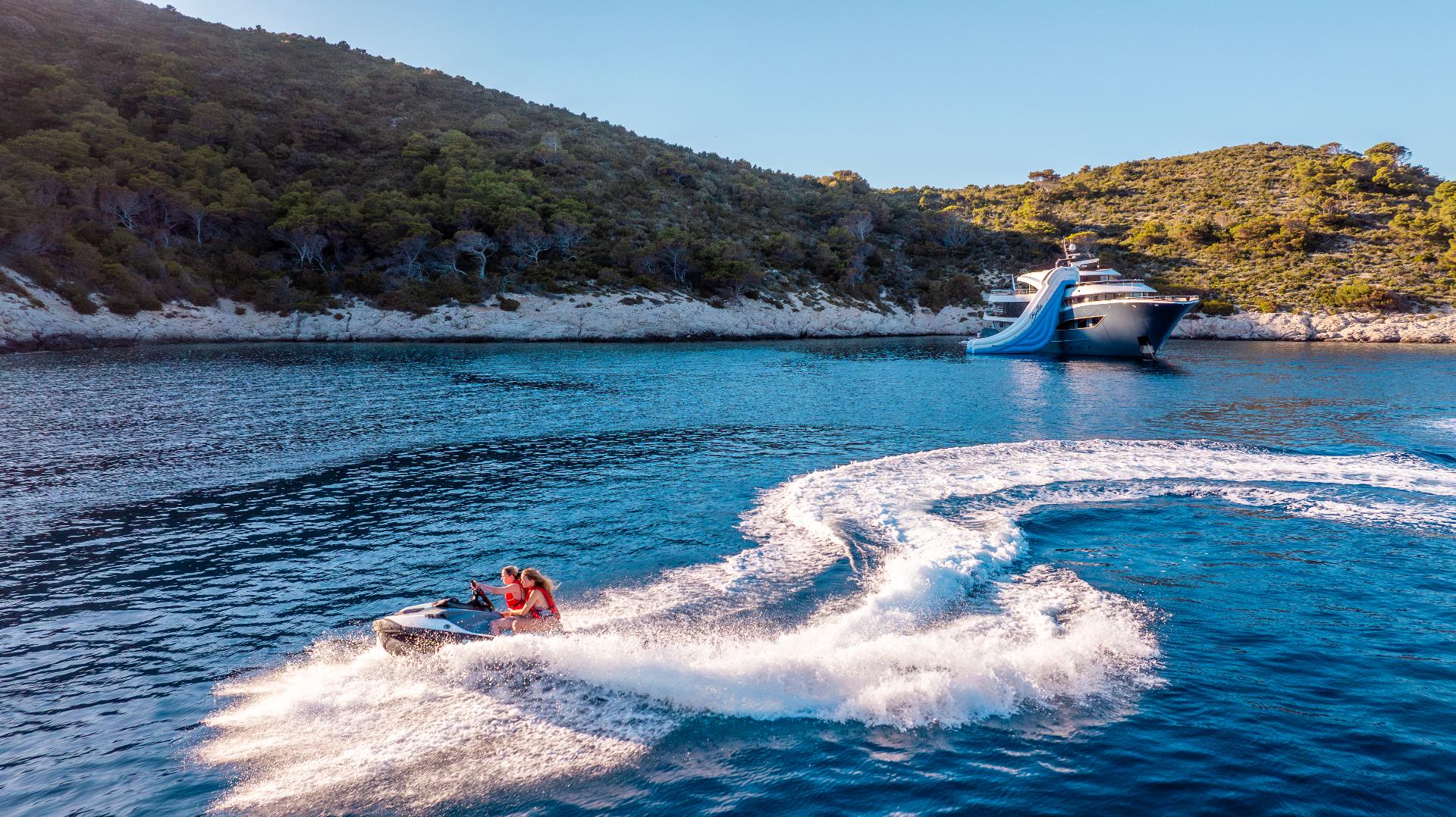 Water Toys & Tenders image 1