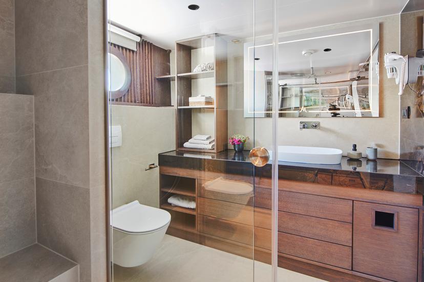 Master Cabin (x2) image 6