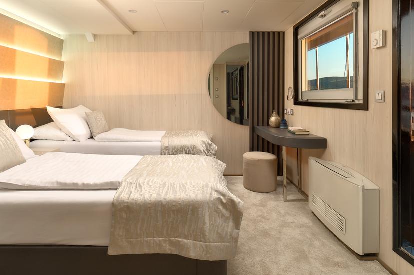 Twin Cabin (x2) image 2